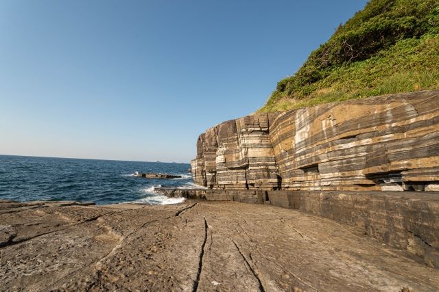 山口県　須佐ホルンフェルス　地層の様子